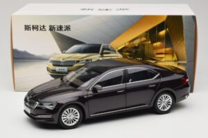 Skoda Superb Mk3 Zwart Paudi Model 1:18 ZSS000006BLA Metaal — afbeelding 8 van 8