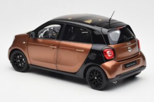 Smart Forfour W453 Zwart Hazel Bruin Norev 1:18 B66960299 Metaal — afbeelding 7 van 8
