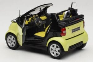 Smart Fortwo 450 Cabrio Geel Minichamps 1:18 0012889V001C49Q00 Metaal — afbeelding 5 van 8