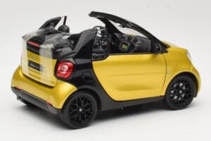 Smart Fortwo 453 Cabriolet Zwart En Geel Norev 1:18 B66960289 Metaal — afbeelding 3 van 8