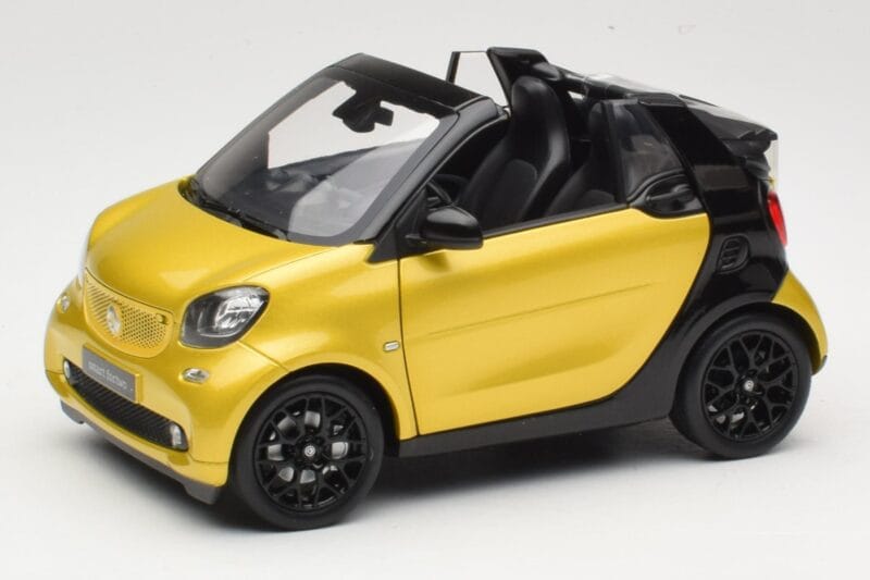 Smart Fortwo 453 Cabriolet Zwart En Geel Norev 1:18 B66960289 Metaal