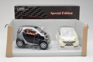 Smart Fortwo Zwart & Wit Maisto 1:18 56045 Metaal — afbeelding 2 van 3