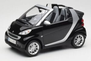 Smart Fortwo Cabrio W451 Zwart & Zilver Minichamps 1:18 Q0022566V001C18Q00 Metaal