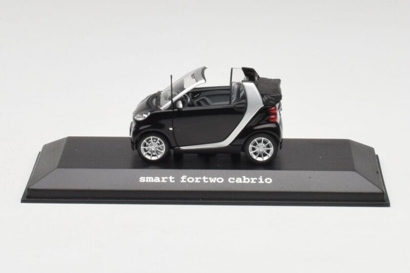 Smart Fortwo Cabrio Diep Zwart Minichamps 1:43 Q0022561V001C18Q00 Metaal