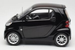 Smart Fortwo Coupé W451 Deep Zwart Minichamps 1:18 Q0022563V001C02Q00 Metaal — afbeelding 4 van 8