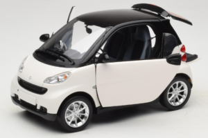 Smart Fortwo 451 Coupe Wit Zwart Minichamps 1:18 150036302 Metaal — afbeelding 2 van 8