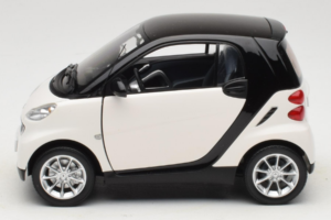 Smart Fortwo 451 Coupe Wit Zwart Minichamps 1:18 150036302 Metaal — afbeelding 4 van 8