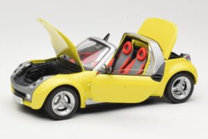 Smart Roadster 452 Geel Bburago 1:18 34099-M2 Metaal — afbeelding 2 van 8