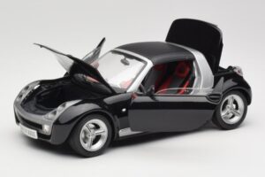 Smart Roadster Zwart Bburago 1:18 34099-M1 Metaal — afbeelding 2 van 8