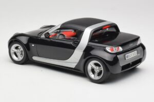 Smart Roadster Zwart Bburago 1:18 34099-M1 Metaal — afbeelding 7 van 8