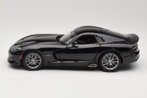 SRT Viper GTS Zwart Maisto 1:18 31128 Metaal — afbeelding 4 van 8