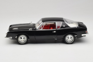 Studebaker Avanti Zwart Signature Models 1:18 STUDEBAKER001 Metaal — afbeelding 4 van 8