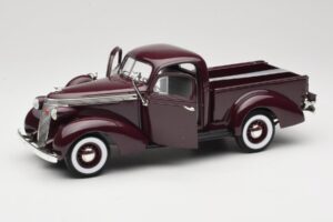 Studebaker Coupe Express Pickup Bruin American Mint 1:18 92458-R1 Metaal — afbeelding 2 van 8