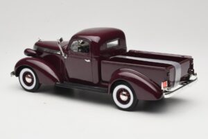 Studebaker Coupe Express Pickup Bruin American Mint 1:18 92458-R1 Metaal — afbeelding 7 van 8