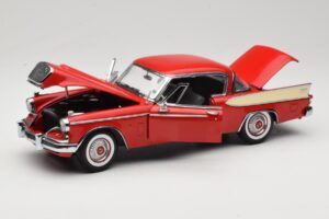 Studebaker Golden Hawk Apache Red Motor City 1:18 80009 Metaal — afbeelding 2 van 8