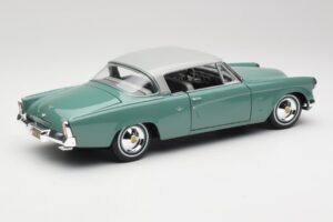 Studebaker Starliner Seafoam Groen & Shasta Wit Maisto 1:18 31651 Metaal — afbeelding 4 van 8