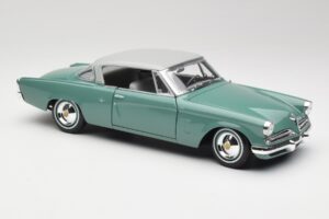 Studebaker Starliner Seafoam Groen & Shasta Wit Maisto 1:18 31651 Metaal — afbeelding 5 van 8