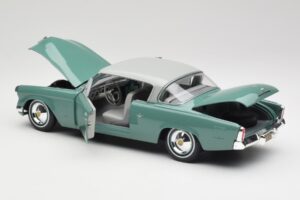Studebaker Starliner Seafoam Groen & Shasta Wit Maisto 1:18 31651 Metaal — afbeelding 6 van 8