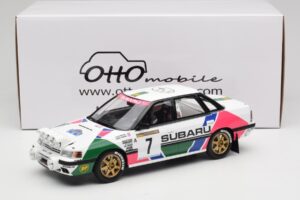 Subaru Legacy RS BC5 Group A #7 C. McRae / D. Ringer Rally Sweden 1992 Otto 1:18 OT1158 Hars — afbeelding 6 van 6