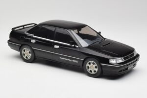 Subaru Legacy RS Zwart IXO 1:18 18CMC131A Metaal — afbeelding 4 van 6