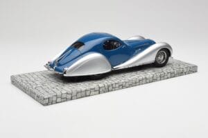 Talbot-Lago T150 C-SS Coupe Blauw Zilver Minichamps 1:18 107117122 Hars — afbeelding 2 van 6
