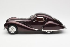 Talbot-Lago T150 C-SS Figoni & Falaschi Teardrop Donker Bordeaux Metallic CMC 1:18 M-179 Metaal — afbeelding 3 van 6