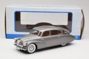 Tatra 87 Grijs MCG 1:18 MCG18068 Metaal — afbeelding 6 van 6