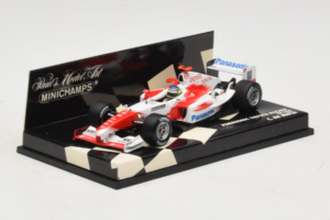 Toyota TF104 Panasonic #16 C. da Matta Panasonic Toyota Racing 2004 Minichamps 1:43 400040016 Metaal — afbeelding 2 van 5