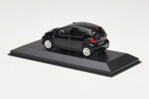 Toyota Aygo AB10 Zwart Minichamps 1:43 400166401 Metaal — afbeelding 3 van 4