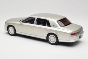 Toyota Century Silver Metallic Kyosho 1:18 KSR18036S Metaal — afbeelding 5 van 6