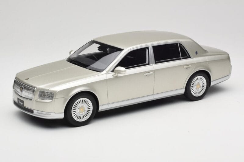 Toyota Century Silver Metallic Kyosho 1:18 KSR18036S Metaal