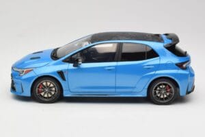 Toyota GR Corolla E210 Circuit Edition Flame Blue Otto 1:18 OT1169 Hars — afbeelding 3 van 6