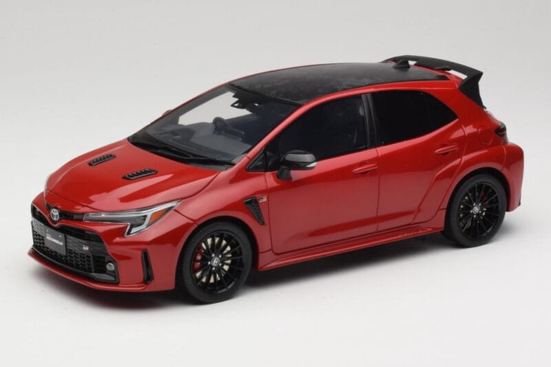 Toyota GR Corolla Circuit Edition E210 Supersonic Red Otto 1:18 OT1072 Hars