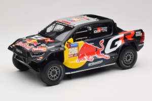 Toyota GR DKR Hilux Evo #206 L. Moraes / A. Monleon Rally Dakar 2024 IXO 1:18 18RMC238A Metaal