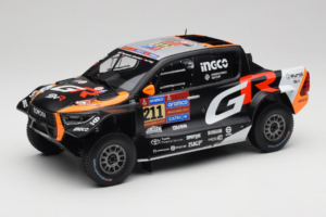 Toyota GR DKR Hilux Evo #211 H. Lategan / B. Cummings Rally Dakar 2025 IXO 1:18 18RMC237 Metaal