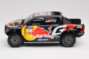 Toyota GR DKR Hilux Evo #216 S. Quintero / D. Zenz Rally Dakar 2024 IXO 1:18 18RMC238B Metaal — afbeelding 3 van 6