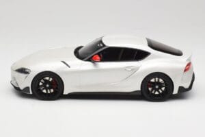 Toyota GR Supra A90 Fuji Speedway Edition White Pearl Metallic GT Spirit 1:18 GT341 Hars — afbeelding 3 van 6