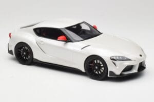 Toyota GR Supra A90 Fuji Speedway Edition White Pearl Metallic GT Spirit 1:18 GT341 Hars — afbeelding 4 van 6