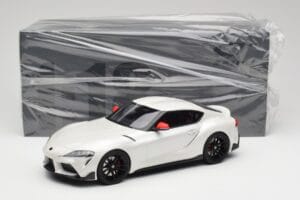 Toyota GR Supra A90 Fuji Speedway Edition White Pearl Metallic GT Spirit 1:18 GT341 Hars — afbeelding 6 van 6