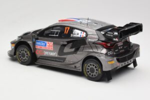 Toyota GR Yaris Rally1 #17 Toyota Gazoo Racing WRT S. Ogier / V. Landais Rally Finland 2024 IXO 1:18 18RMC216 Metaal — afbeelding 5 van 6