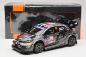 Toyota GR Yaris Rally1 #17 Toyota Gazoo Racing WRT S. Ogier / V. Landais Rally Finland 2024 IXO 1:18 18RMC216 Metaal — afbeelding 6 van 6