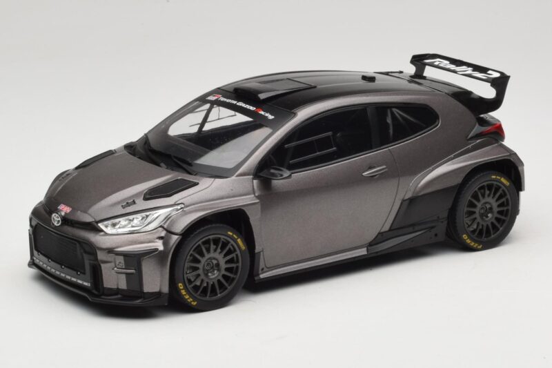 Toyota GR Yaris Rally2 Grijs IXO 1:18 18CMC210 Metaal
