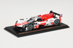 Toyota GR010 Hybrid Hypercar #8 S. Buemi / B. Hartley / R. Hirakawa Toyota Gazoo Racing 24 Hours of Le Mans 2023 Spark 1:43 T — afbeelding 3 van 4