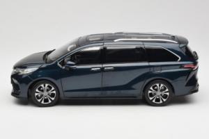 Toyota Granvia Donkerblauw OEM 1:18 FCL22GR803 Metaal — afbeelding 4 van 8