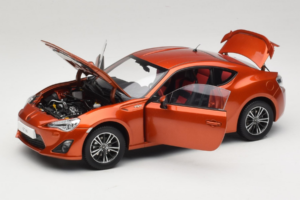 Toyota GT86 Rood Century Dragon 1:18 CD01 Metaal — afbeelding 2 van 8