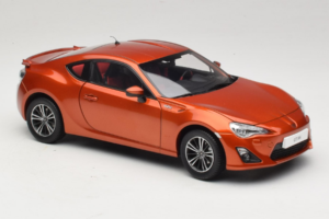 Toyota GT86 Rood Century Dragon 1:18 CD01 Metaal — afbeelding 6 van 8