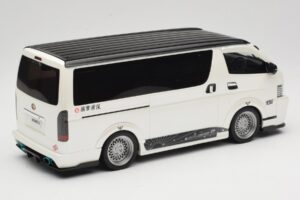 Toyota Hiace Super GL Pearl White Otto 1:18 OT1136 Hars — afbeelding 2 van 6