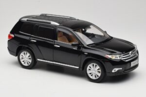 Toyota Highlander XU40 Zwart Paudi Model 1:18 2043612-B1 Metaal — afbeelding 6 van 8