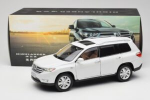 Toyota Highlander XU40 Wit Paudi Model 1:18 2043612-W1 Metaal — afbeelding 8 van 8