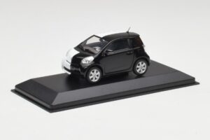 Toyota iQ Zwart & Wit Geneva Motor Show 2009 Minichamps 1:43 400166801 Metaal — afbeelding 2 van 4